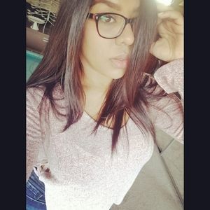 Meet your Posher, Leonelda